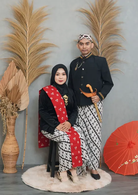 Foto sampul undangan Hilman & Likhah