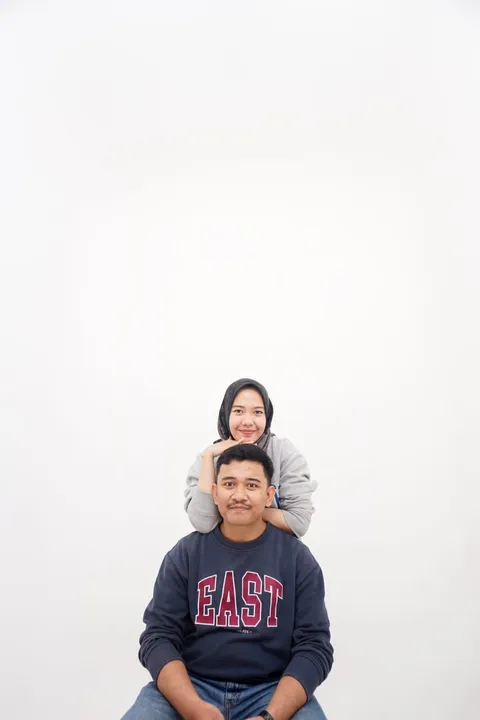 Foto sampul undangan Yolly & Riyan