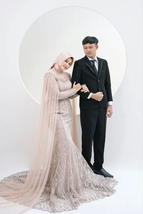 Foto sampul undangan Tiyo & Mega
