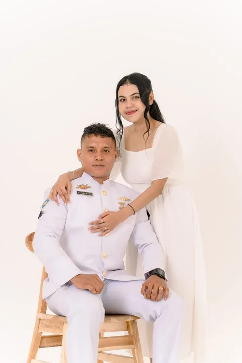 Foto sampul undangan Risa & Ricky