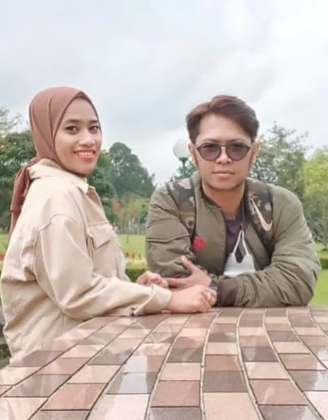 Foto sampul undangan Titin & Fahrudin