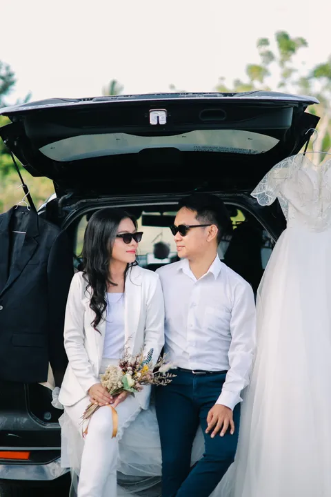 Foto sampul undangan Angel & Reginald