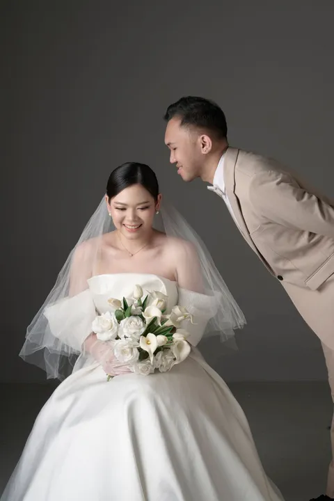 Foto sampul undangan Novia Grecella & Felix Juwono