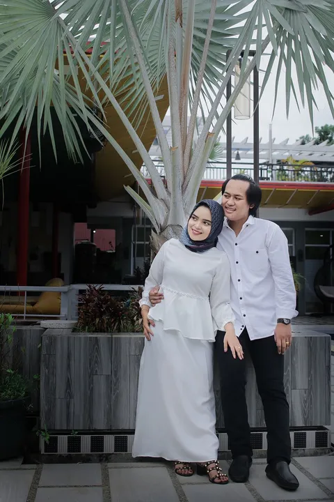 Foto sampul undangan Azrul & Aiya