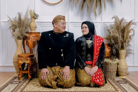 Foto sampul undangan Fajar & Della