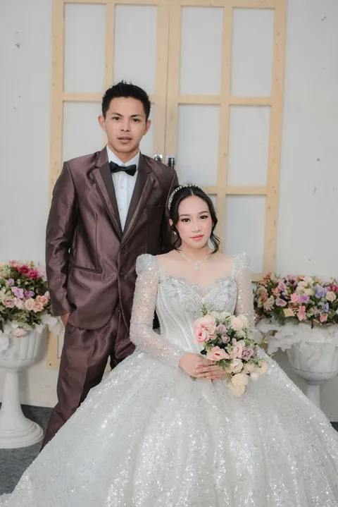 Foto sampul undangan Zheva & Nia