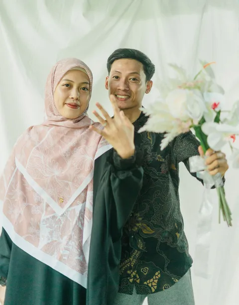 Foto sampul undangan Eka & Dimas
