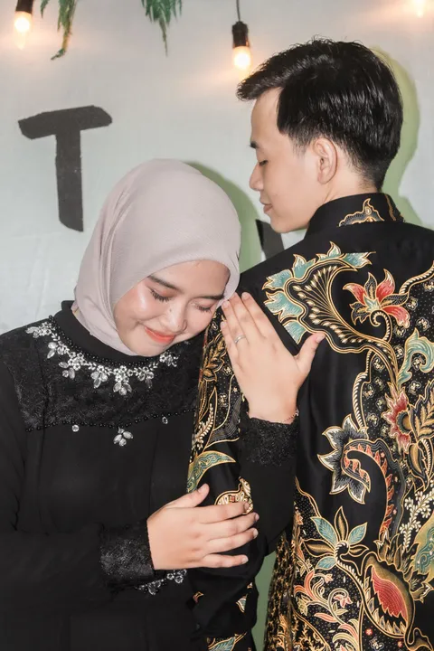 Foto sampul undangan Arifin & Fatikhatus