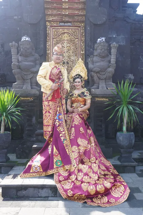 Foto sampul undangan Ian & Wika