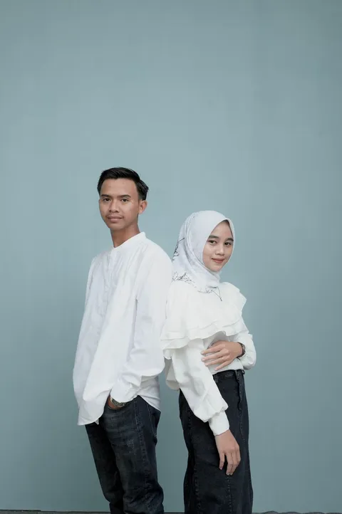 Foto sampul undangan Lana & Mely