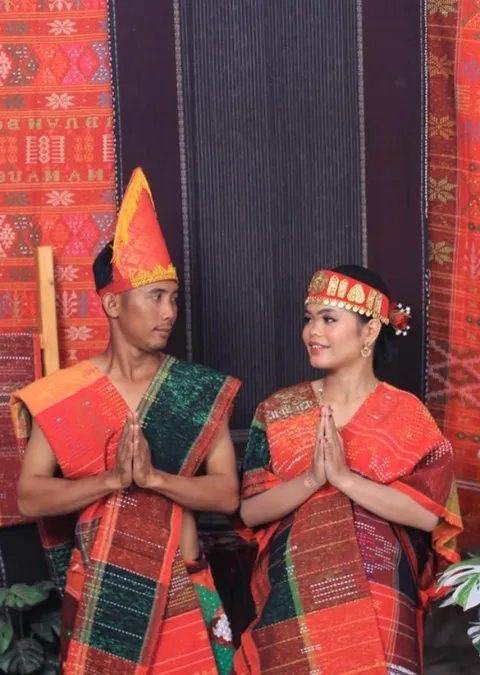 Foto sampul undangan Binsar & Romauli
