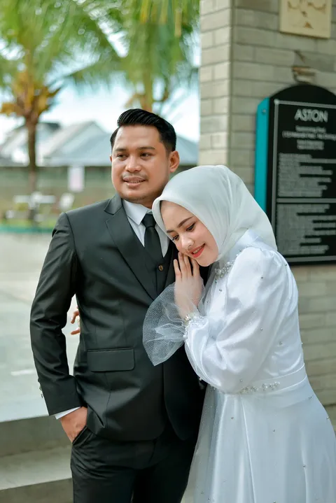 Foto sampul undangan Halim & Nini