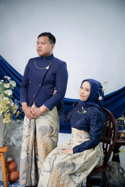 Foto sampul undangan Aya & Dendi