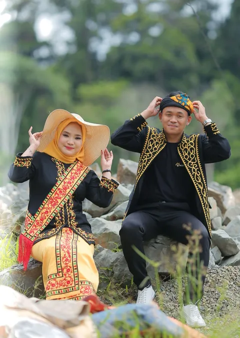 Foto sampul undangan Wawan & Reka