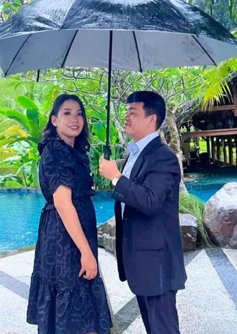 Foto sampul undangan Pamela & Robi