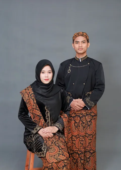 Foto sampul undangan Wahyudi & Nadia