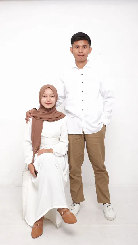 Foto sampul undangan Yuli & Dadin