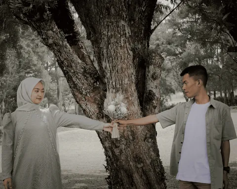 Foto sampul undangan Dodi Budirahayu & Lia Julianti