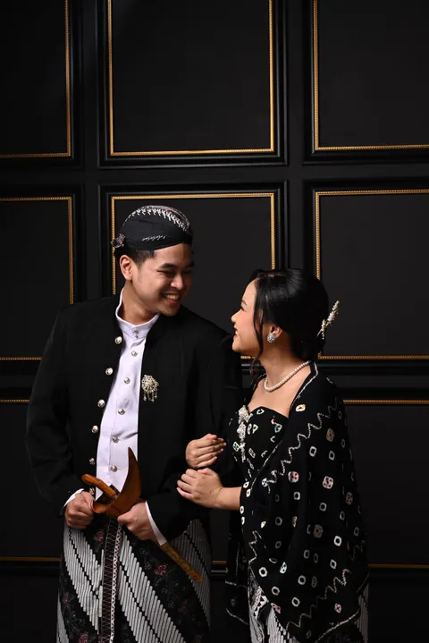 Foto sampul undangan Ela & Raditya