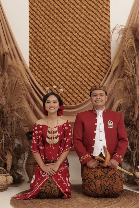 Foto sampul undangan Meta & Angga