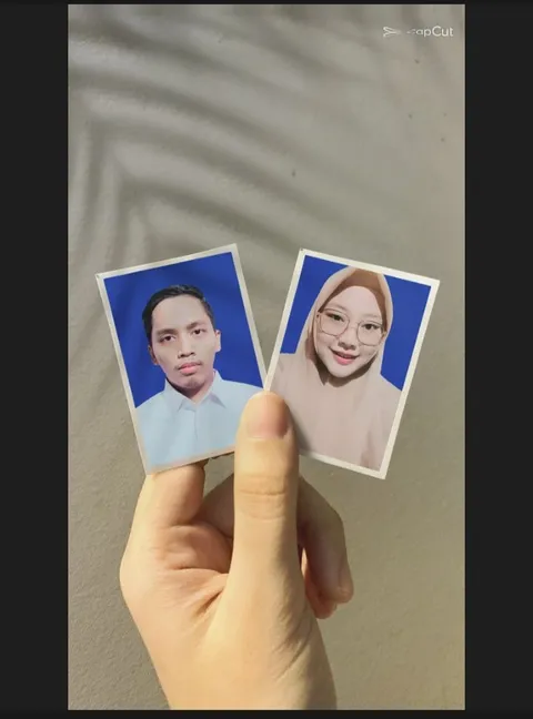 Foto sampul undangan Roviq & Amelia
