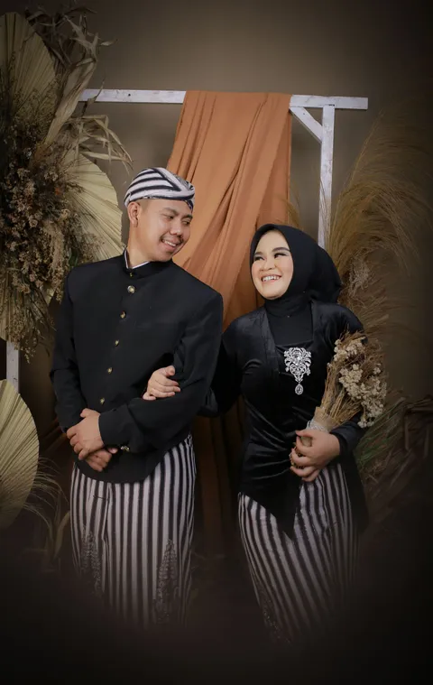 Foto sampul undangan Sunandar & Leli