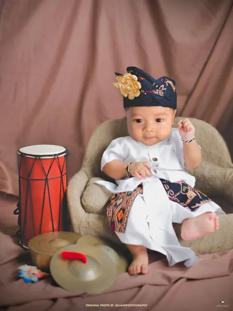 Foto sampul undangan 3 Bulanan