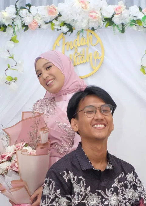 Foto sampul undangan Indah & Yudha