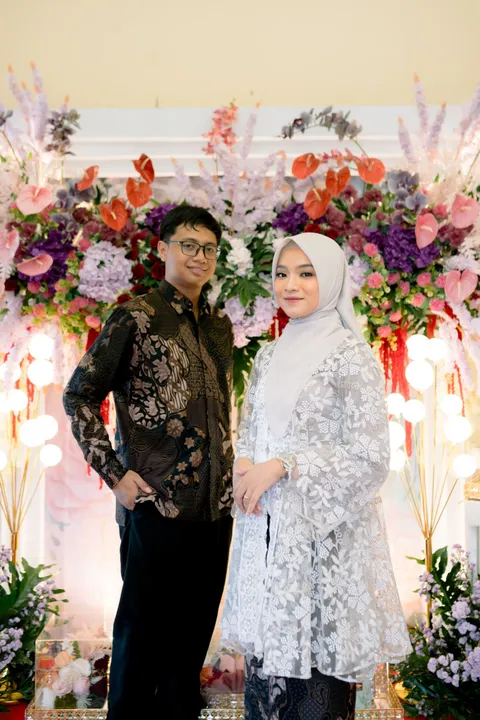 Foto sampul undangan Hashinatul Hurriyyah & M Ilham Perdana