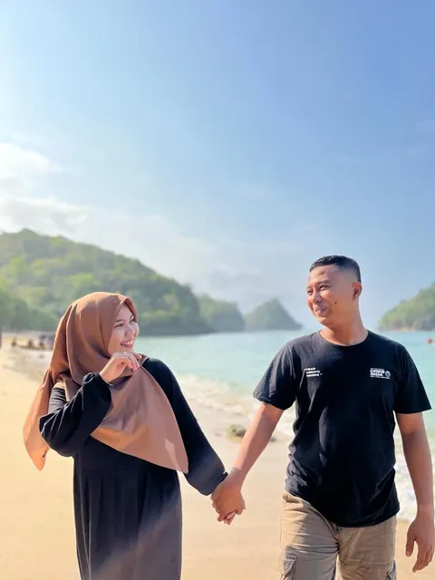 Foto sampul undangan Sely & Riyo