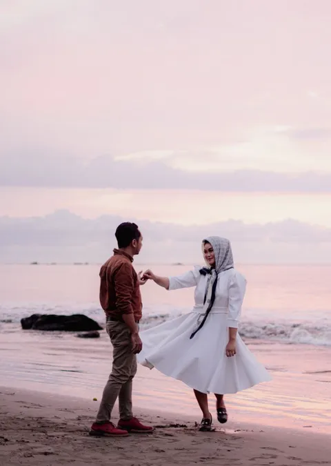 Foto sampul undangan Arrando & Astuti