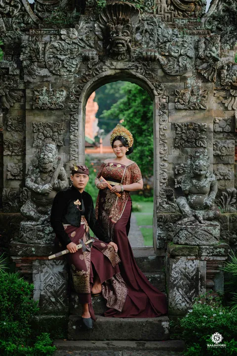 Foto sampul undangan Wisna & Rikad