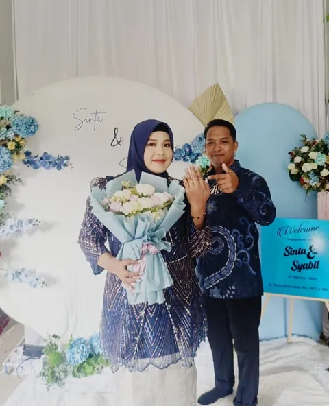 Foto sampul undangan Sinta & Syabil