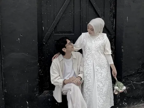 Foto sampul undangan Adibya & Arini