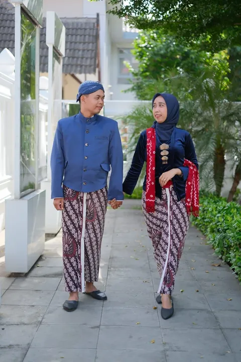 Foto sampul undangan Indah & Agung