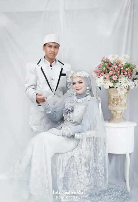 Foto sampul undangan Arif & Elisah