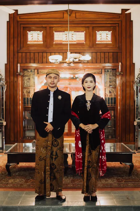 Foto sampul undangan Dina & Mathias