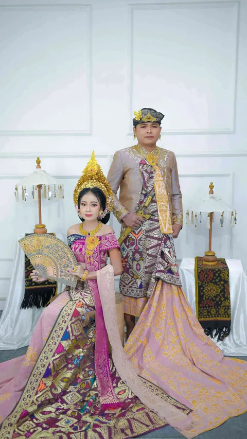Foto sampul undangan Ni Komang Ayu Trisna Dewi & I Nengah Trandi