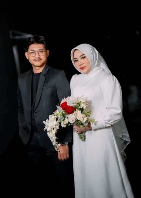 Foto sampul undangan Anggi & Afif