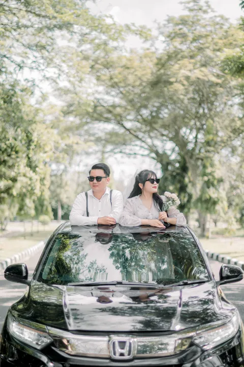 Foto sampul undangan Calvin & Yuli