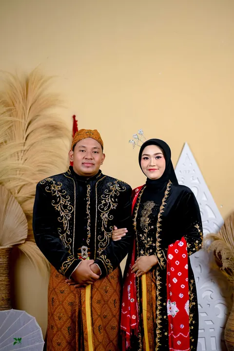 Foto sampul undangan Dimas & Mila