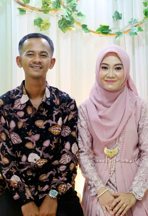 Foto sampul undangan Padel & Hani